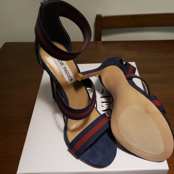 Shoes - Picture 7 of 7